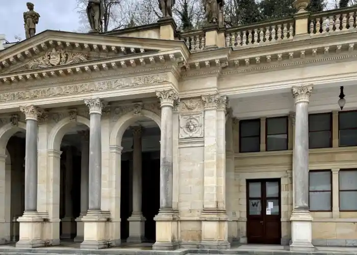 Dne 26.4.2023 budou uzavřeny z technických důvodů veřejné toalety v Mlýnské kolonádě