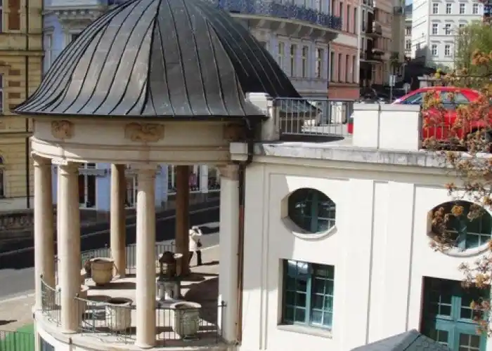 Zámecká kolonáda Karlovy Vary